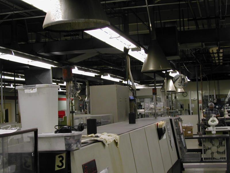 廠(chǎng)房環(huán)境(圖2)